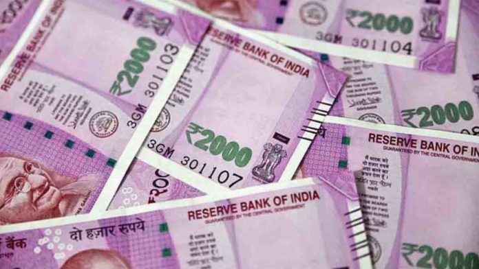 RBI declares to withdraw 2000 rupee notes from circulation