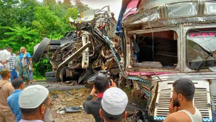 Truck driver killed in two trucks' head-on collision at Badarpur Karimganj Road