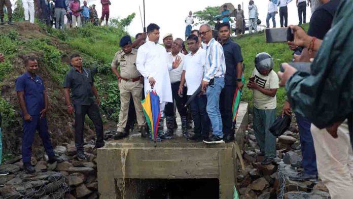 Pijush Hzarika asures additional sluice gate at Bethukandi Barak river dyke