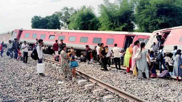 Chandigarh-Dibrugarh Express Derailment: Death Toll Confirmed at Four, Ex-Gratia Announced