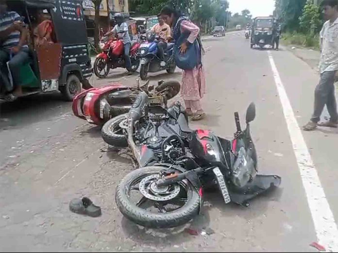 Five Injured in Major Crash Near Kabuganj Jonota College on Silchar-Aizawl Road