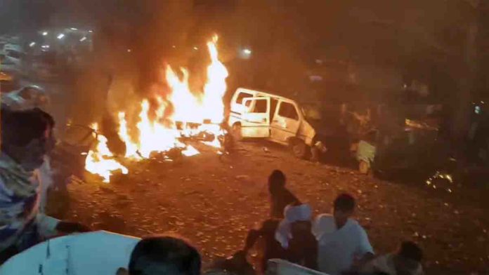 Delhi on High Alert 8 Dead, 20 Injured in High-Intensity Car Blast near Red Fort Metro