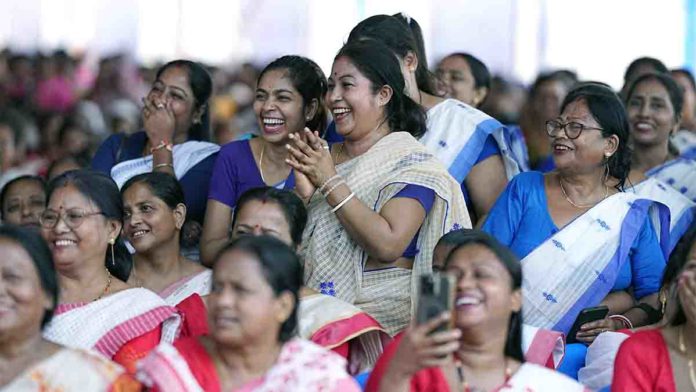 Empowering 'Lakhpati Baideus': CM Sarma Announces Vending Zone Policy to Prioritize Women SHGs; Silchar to Benefit Next